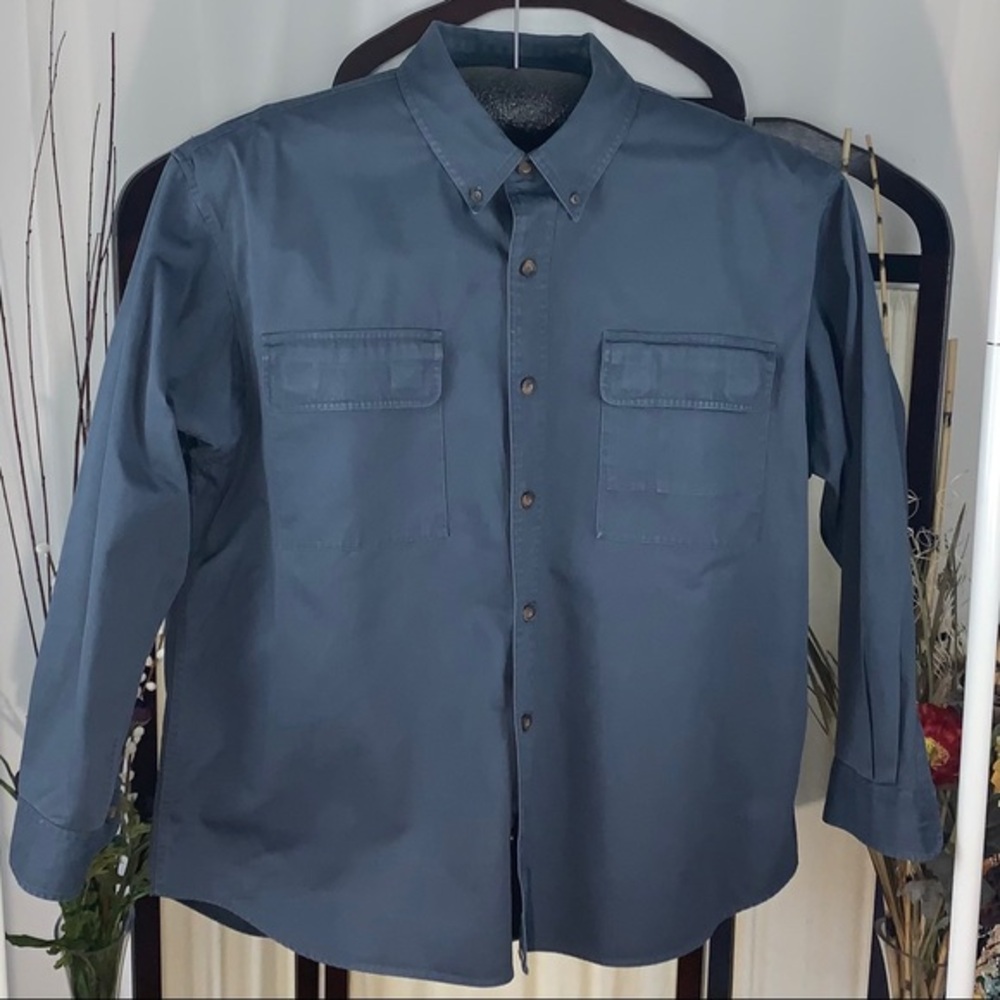 Duluth Trading Co. Gray/black long sleeve shirt.